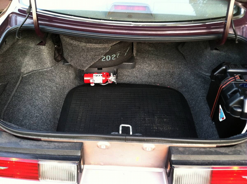 Illustration for article titled For $8,500, You Could Drive This Custom 1986 Ford Thunderbird With Great Elan